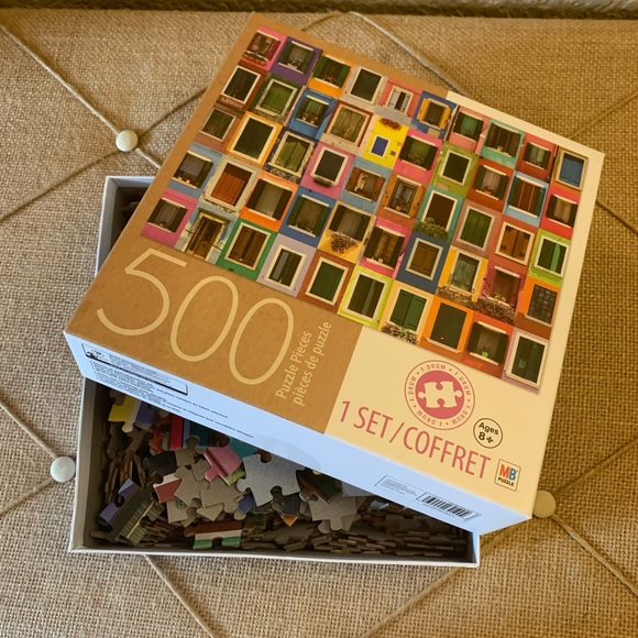 500 Piece Door & Window Puzzle - Picture 3 of 3